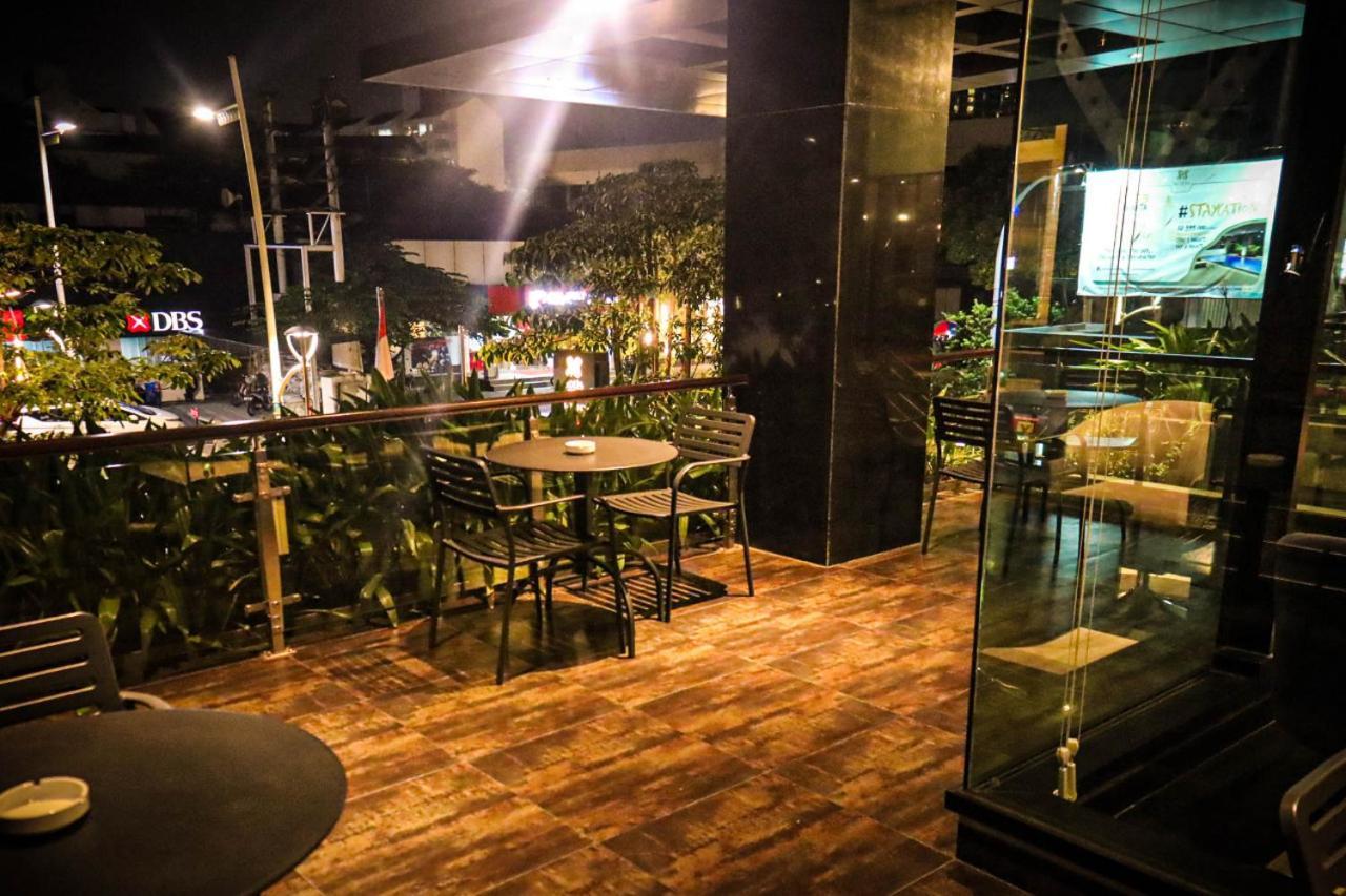 雅加达科芒索蒂斯酒店 外观 照片